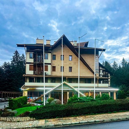 Hotel Iceberg בורובץ מראה חיצוני תמונה