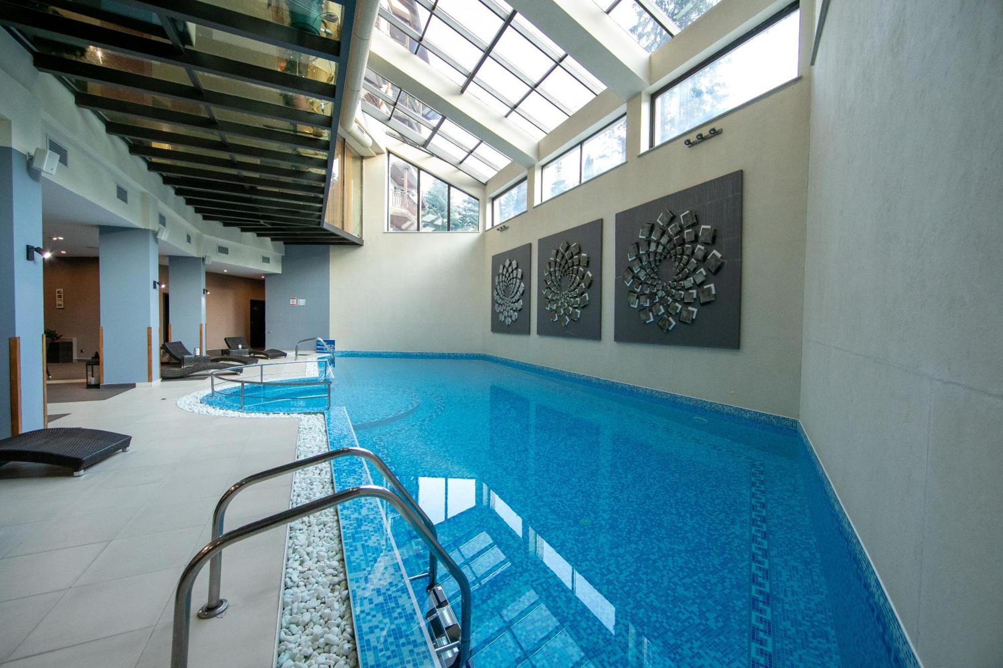 Hotel Iceberg בורובץ מראה חיצוני תמונה