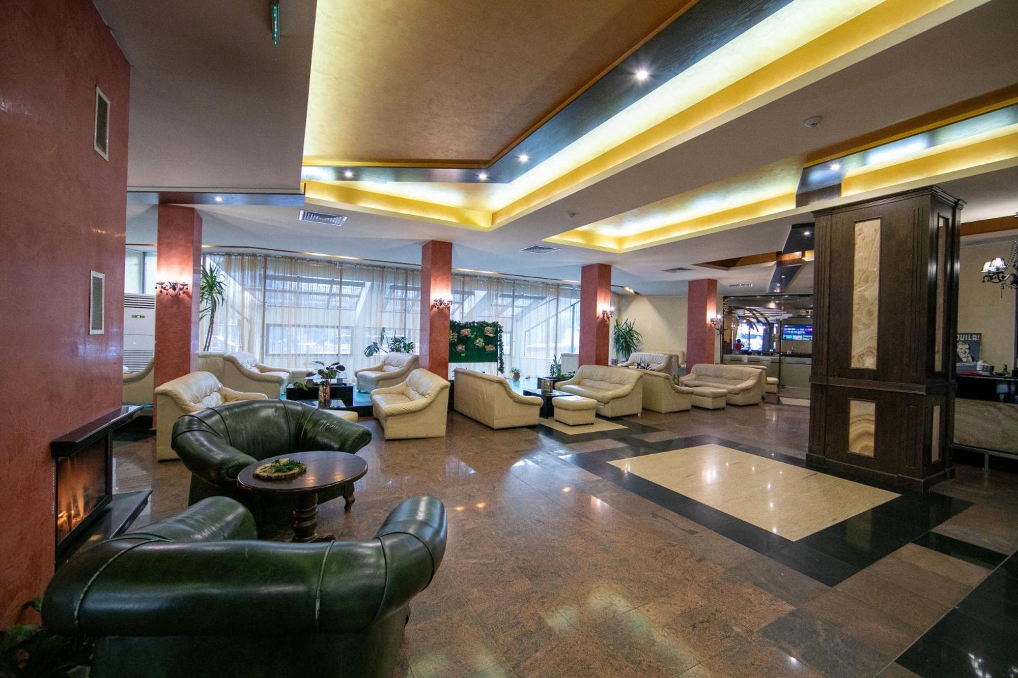 Hotel Iceberg בורובץ מראה חיצוני תמונה
