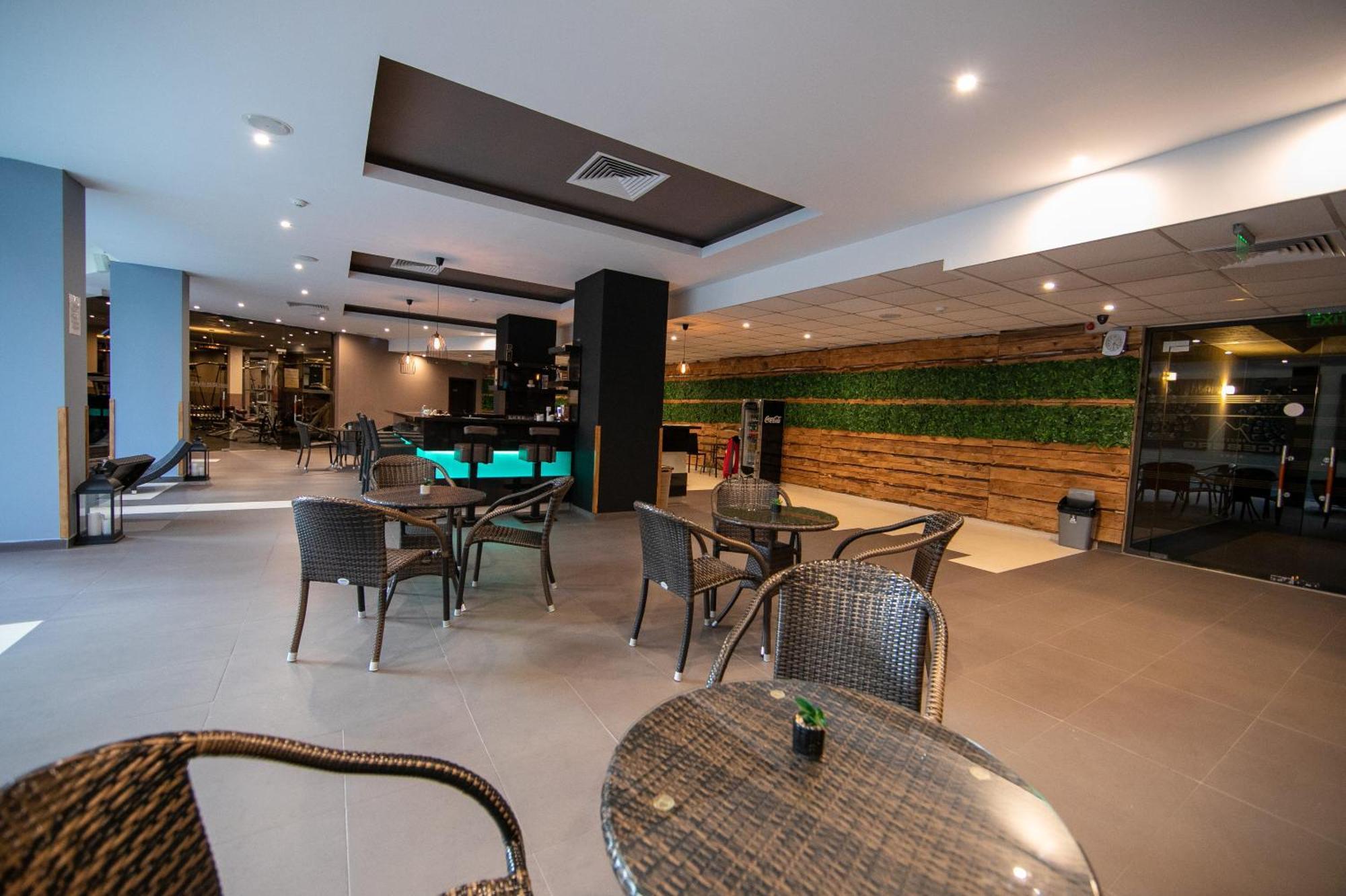Hotel Iceberg בורובץ מראה חיצוני תמונה