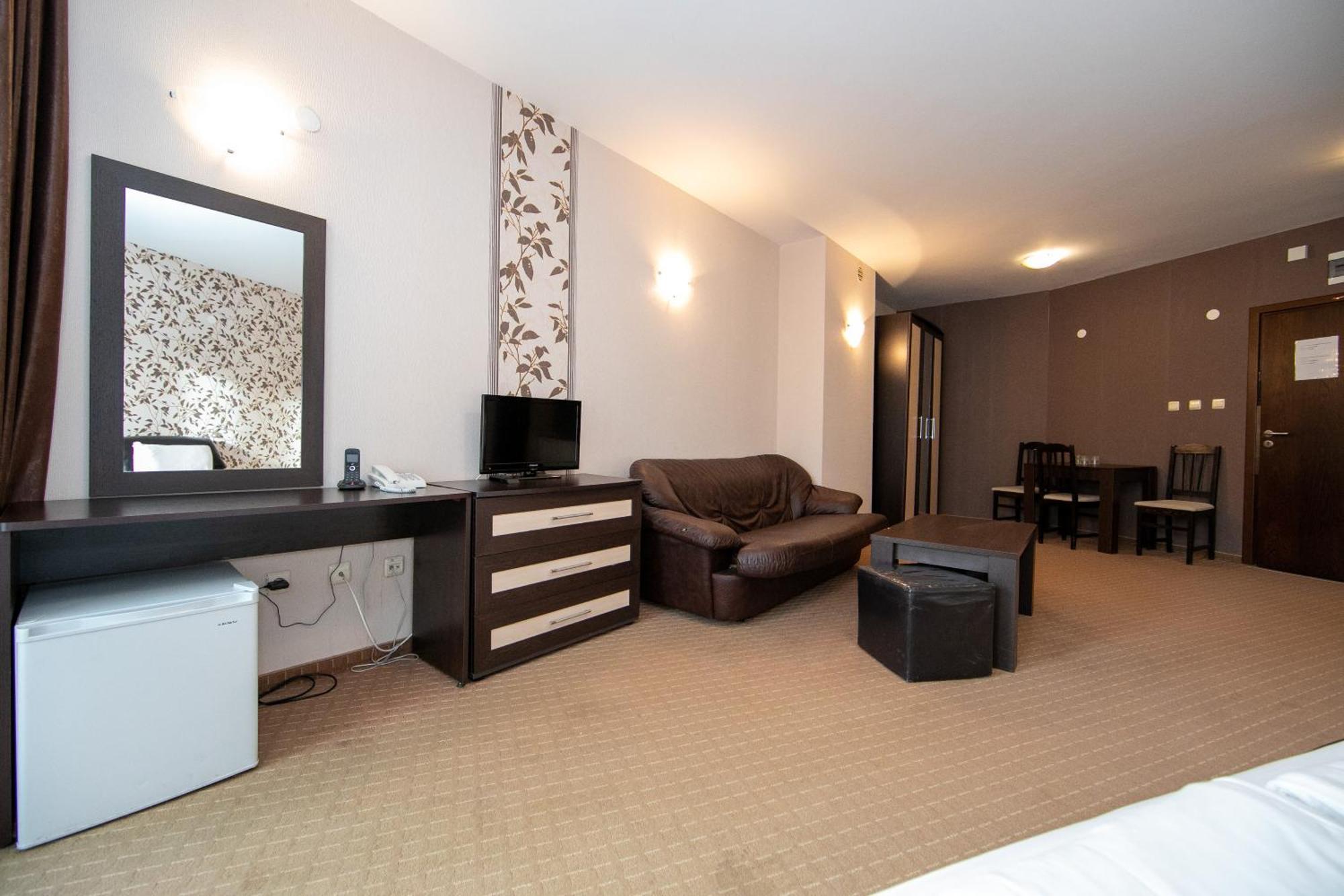 Hotel Iceberg בורובץ מראה חיצוני תמונה