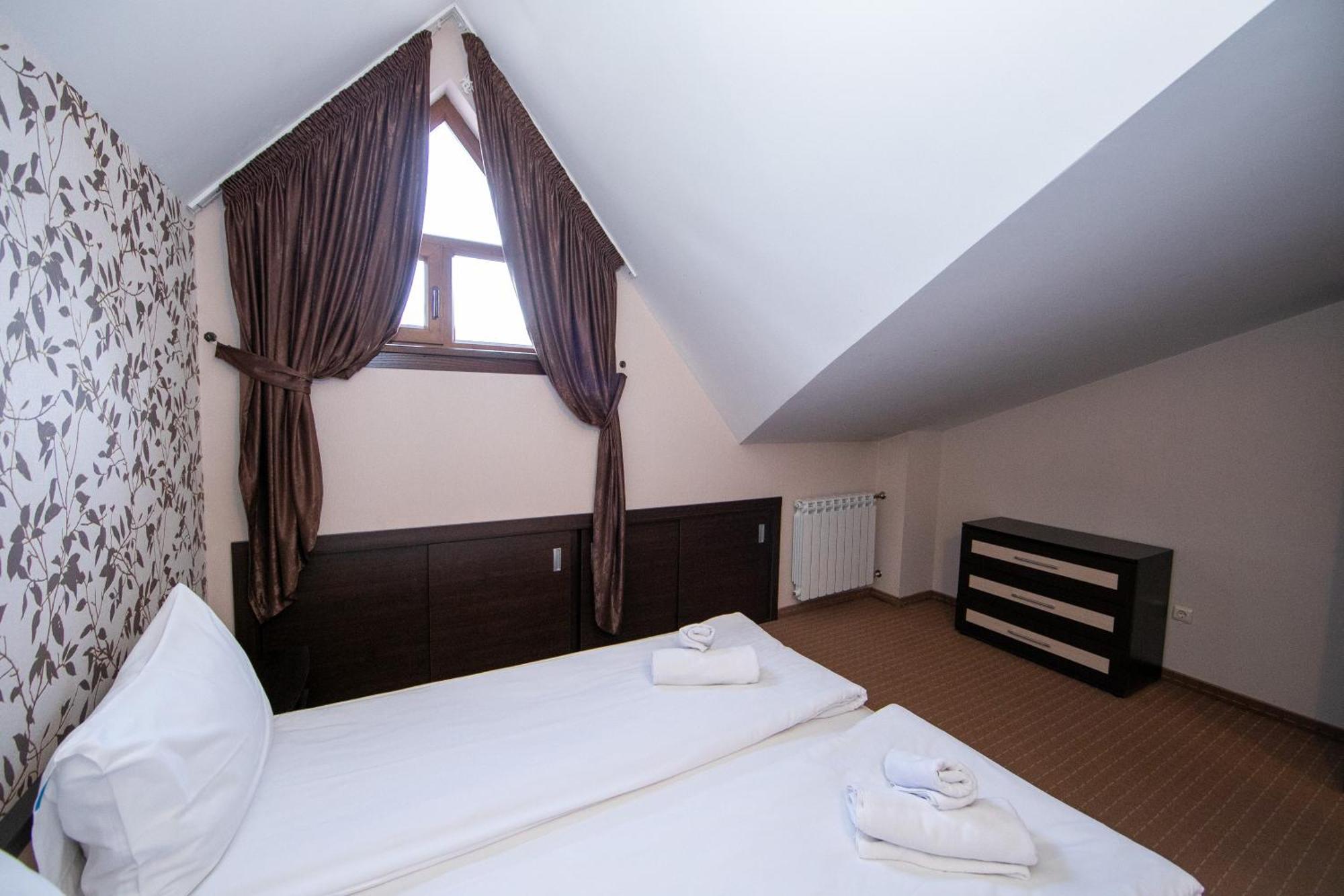 Hotel Iceberg בורובץ מראה חיצוני תמונה