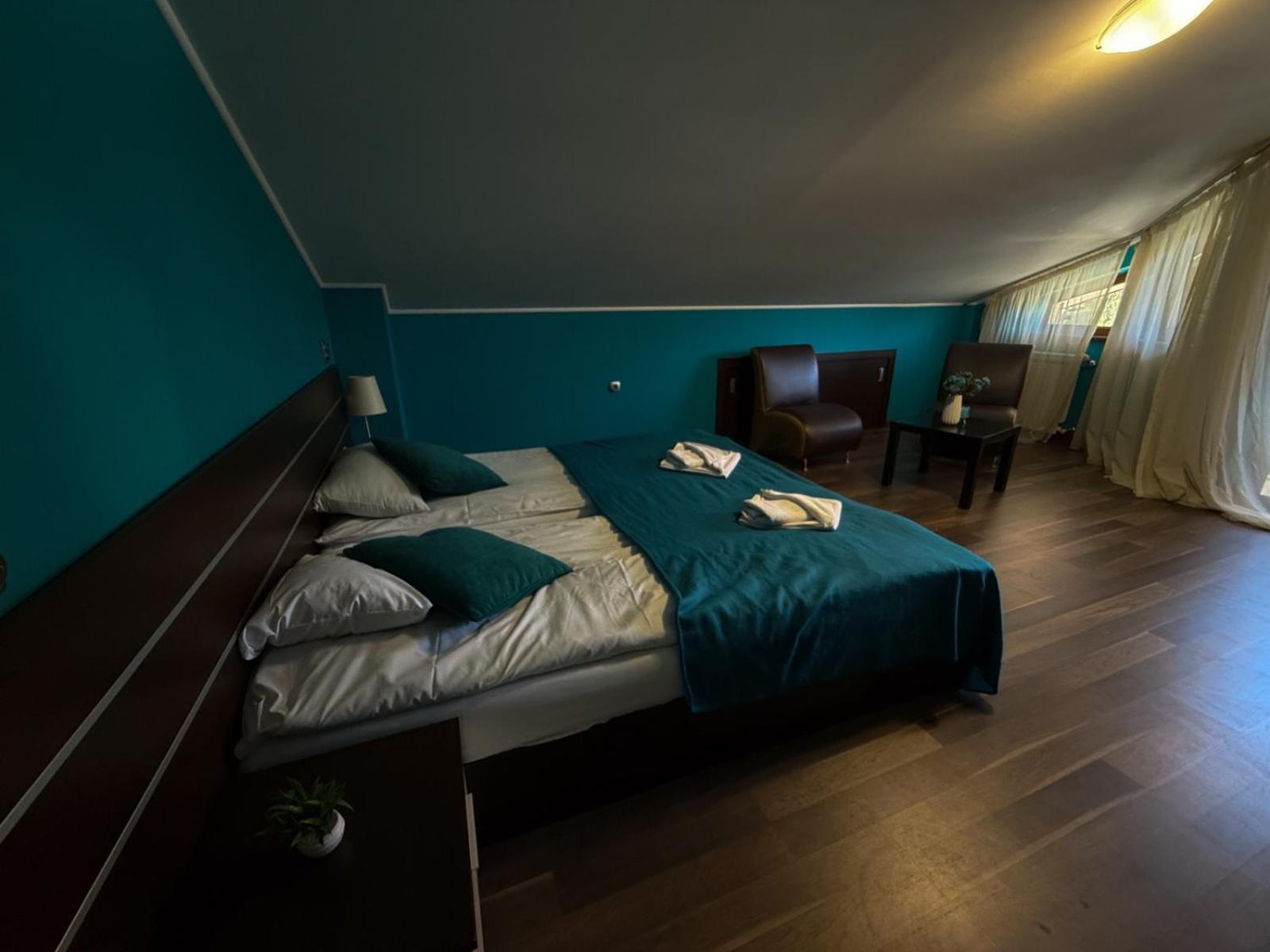 Hotel Iceberg בורובץ מראה חיצוני תמונה
