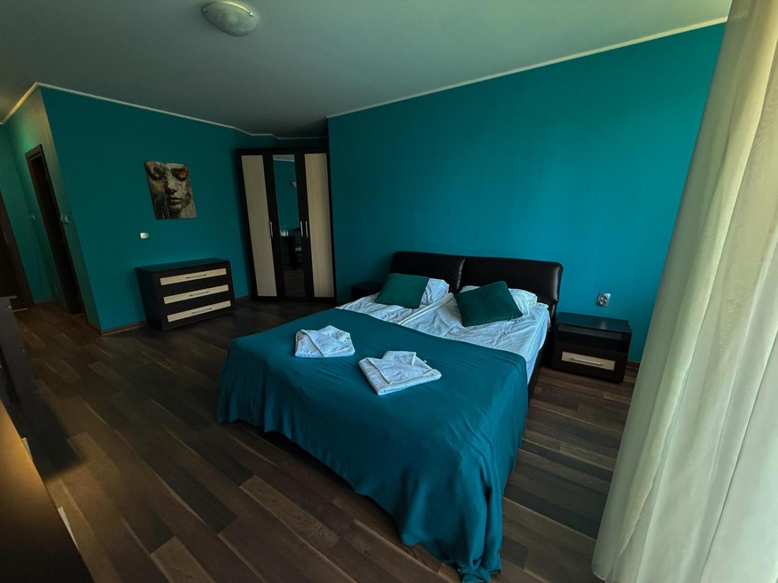 Hotel Iceberg בורובץ מראה חיצוני תמונה