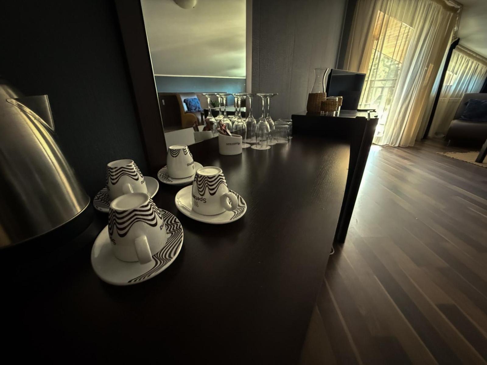 Hotel Iceberg בורובץ מראה חיצוני תמונה