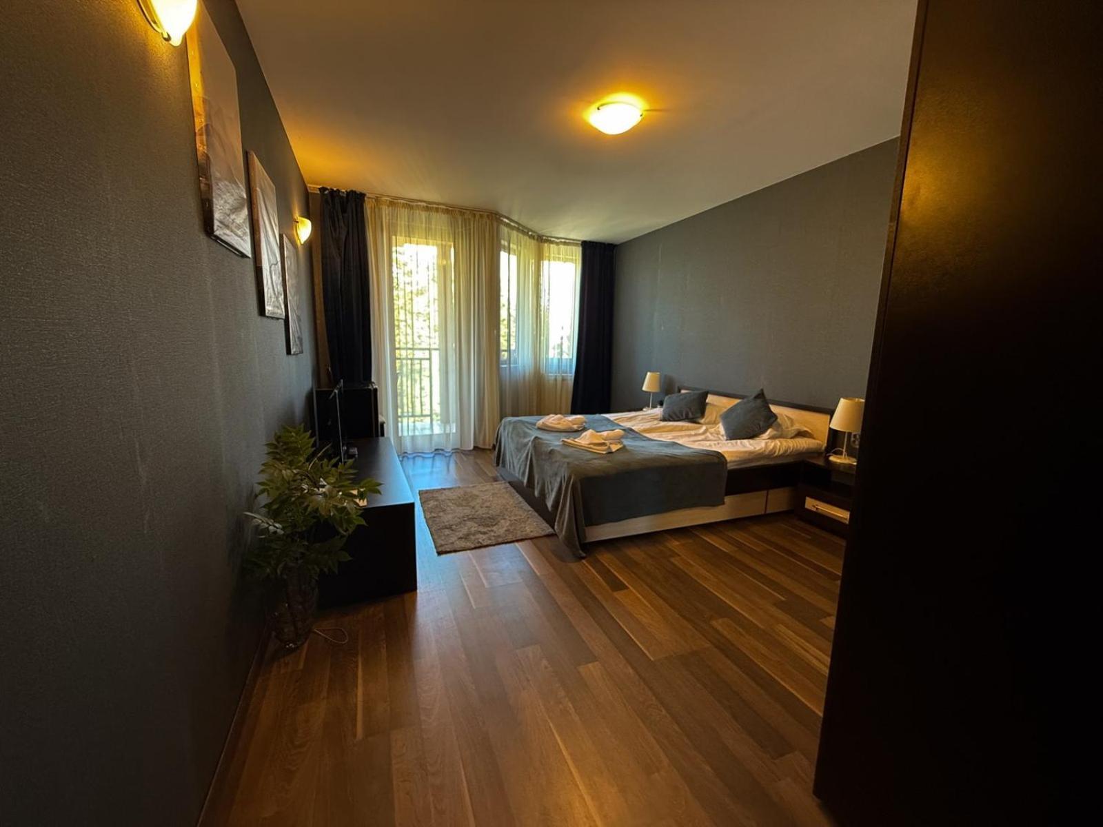 Hotel Iceberg בורובץ מראה חיצוני תמונה